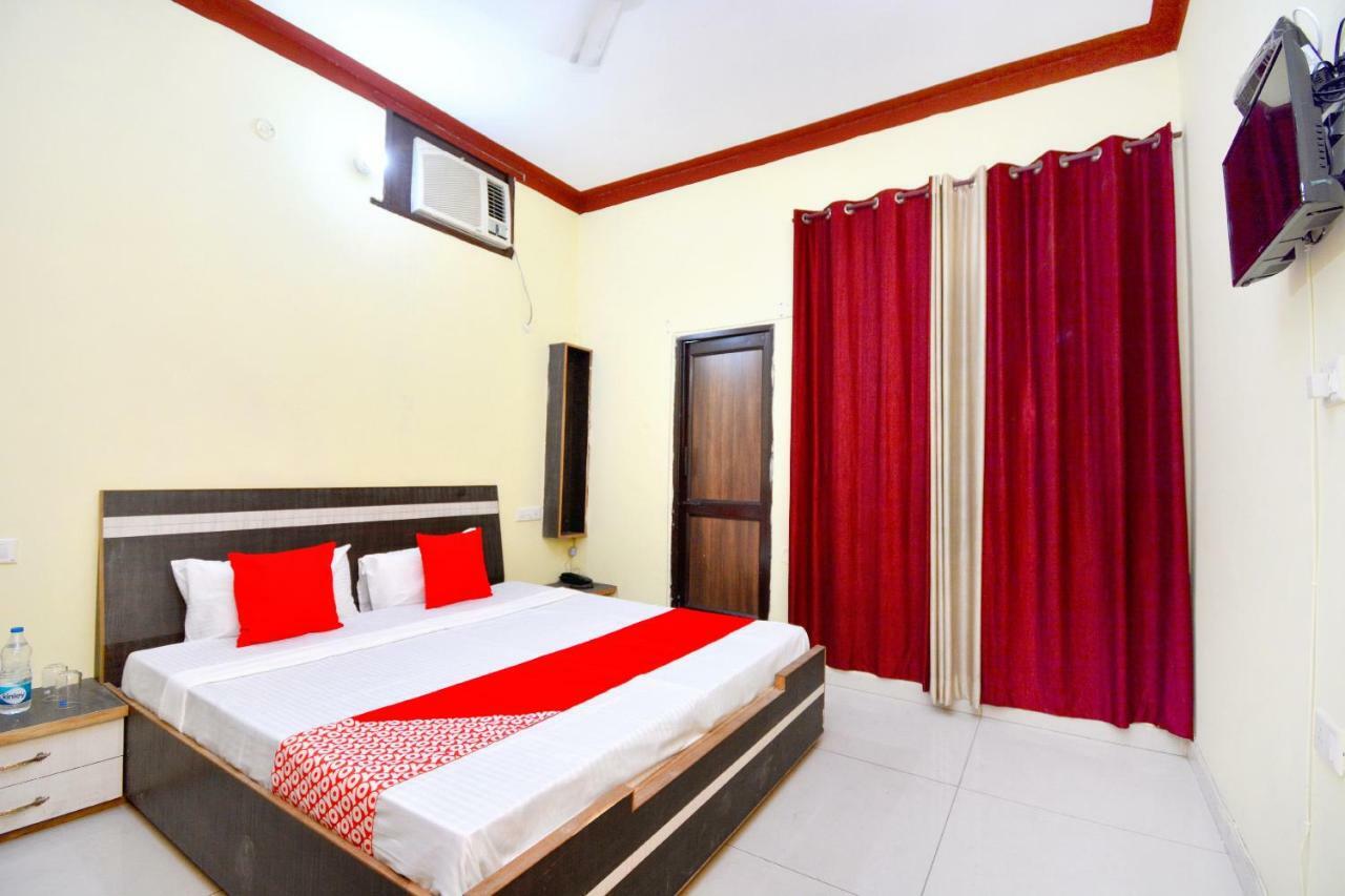 Hotel Oyo 40306 White House Jalandhar Exterior foto